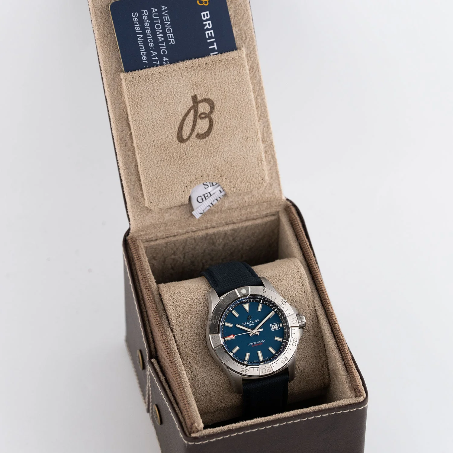 Avenger Automatic 42mm Unworn 2026 - A17328101C1X1 - Image 7