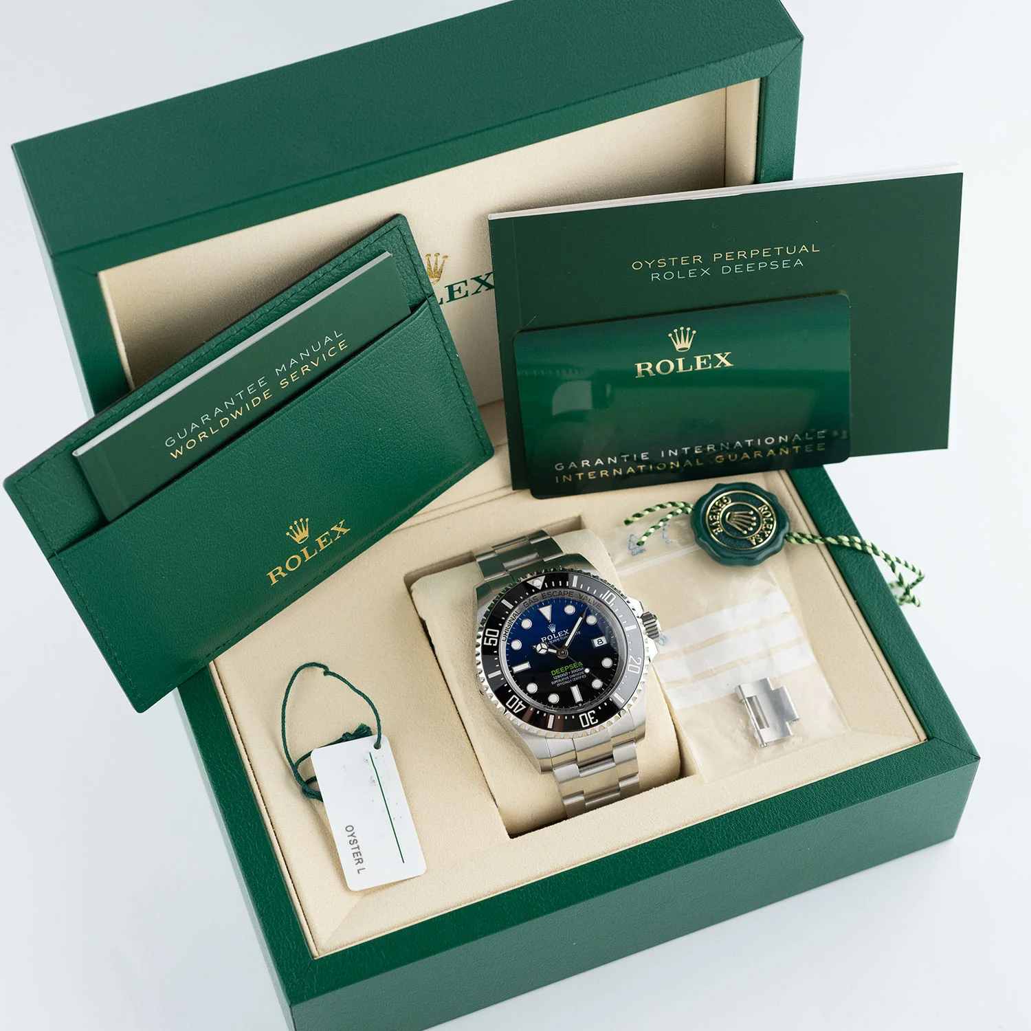 Deepsea Sea-Dweller James Cameron Unworn 2025 - 136660 - Image 6