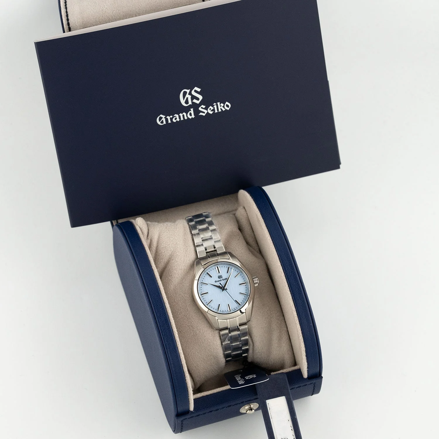 Heritage Collection Snow White Blue Dial Unworn 2026 - SBGX361G - Image 6