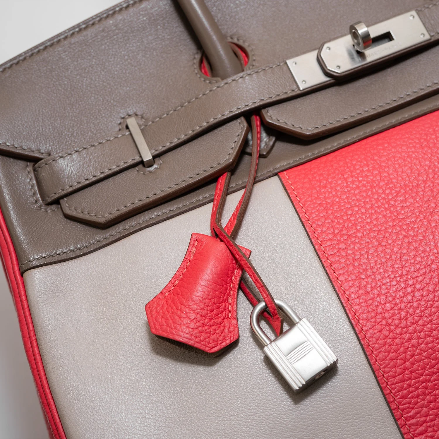 Hermés Limited Edition 35cm Tri-Color - Image 9