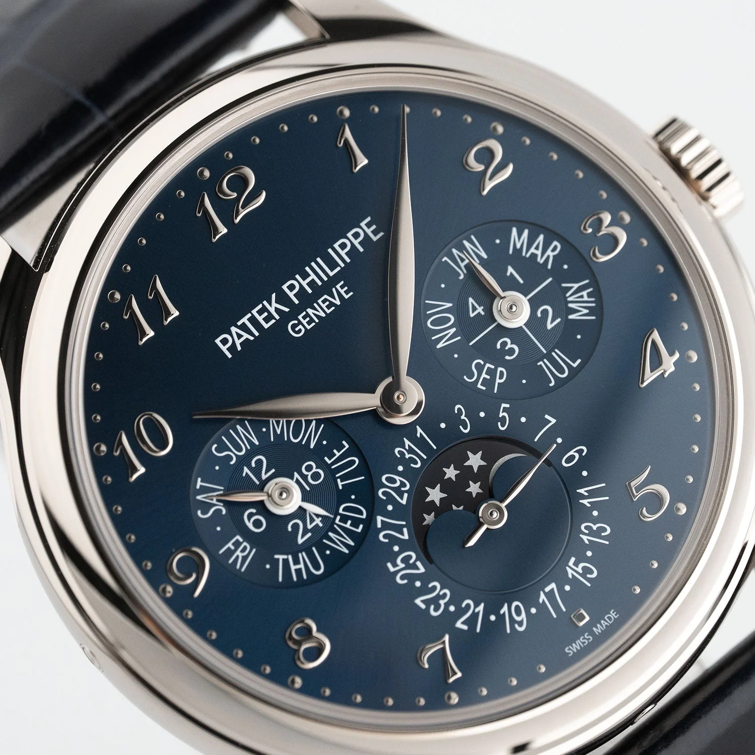 Perpetual Calendar Whitegold Blue Dial  - 5327G-001 - Image 3