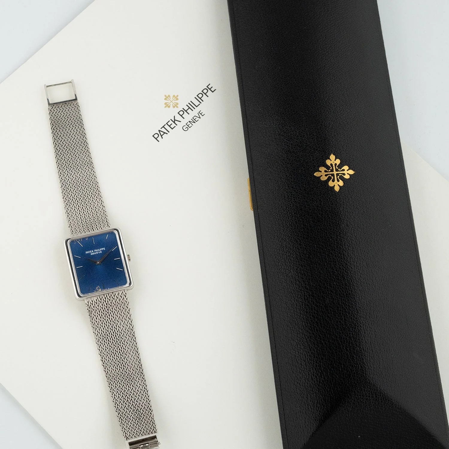 Rectangular White Gold Rare Blue Enamel Dial 1978 - 3599 - Image 9