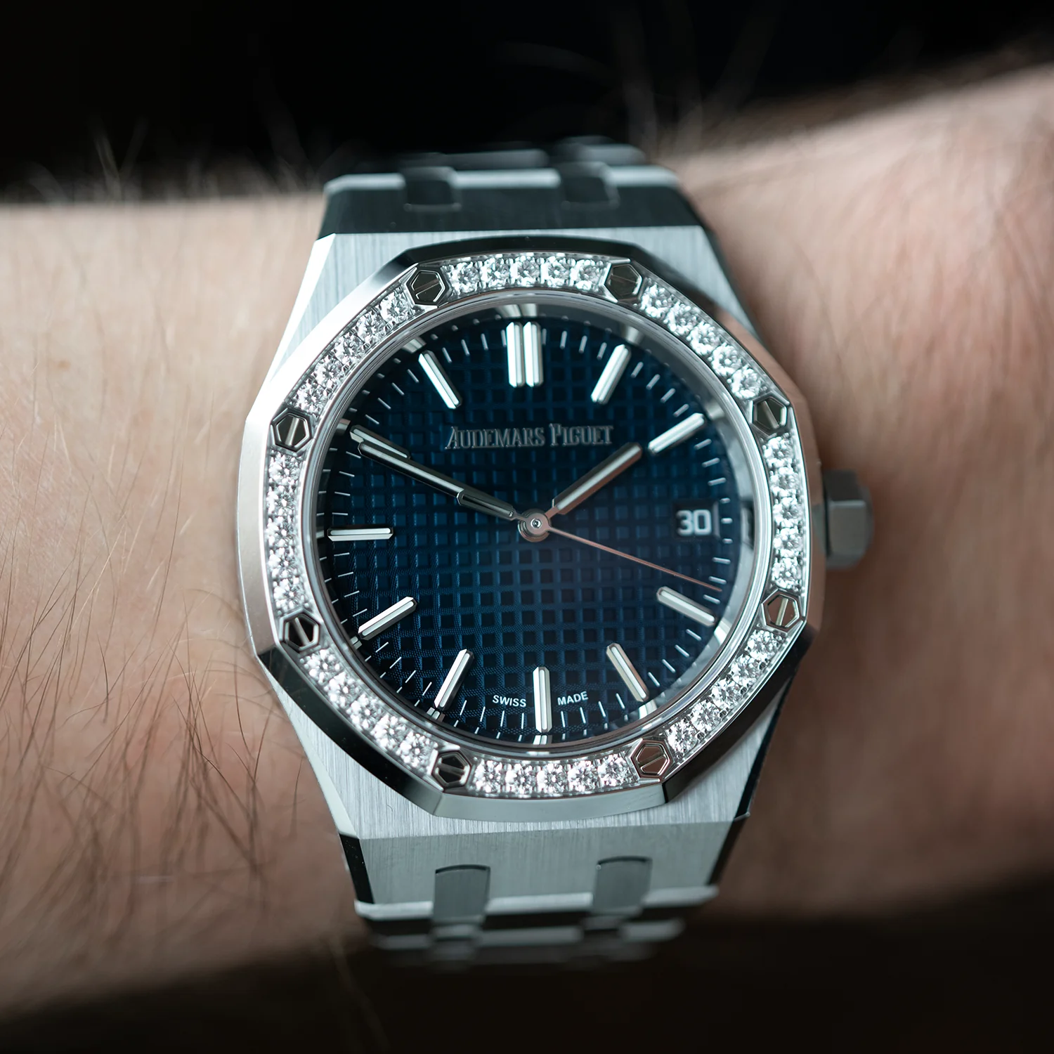 Royal Oak 37mm Blue Dial Diamond Bezel Unworn LC100 2026 - 15551ST.ZZ.1356ST.05 - Image 7