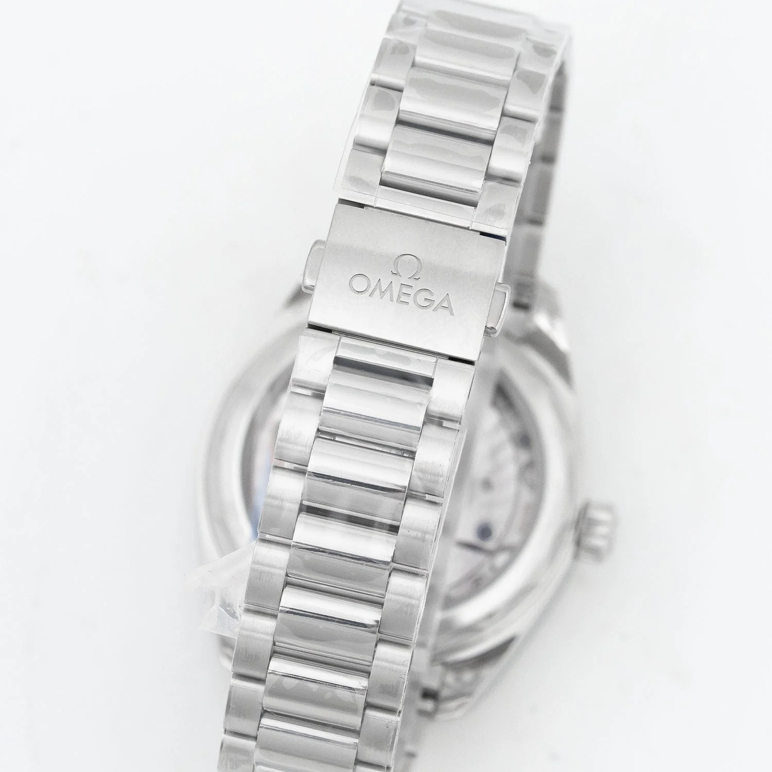 Seamaster Aqua Terra Pink Dial 34mm 2025 - 220.10.34.20.10.003 - Image 4