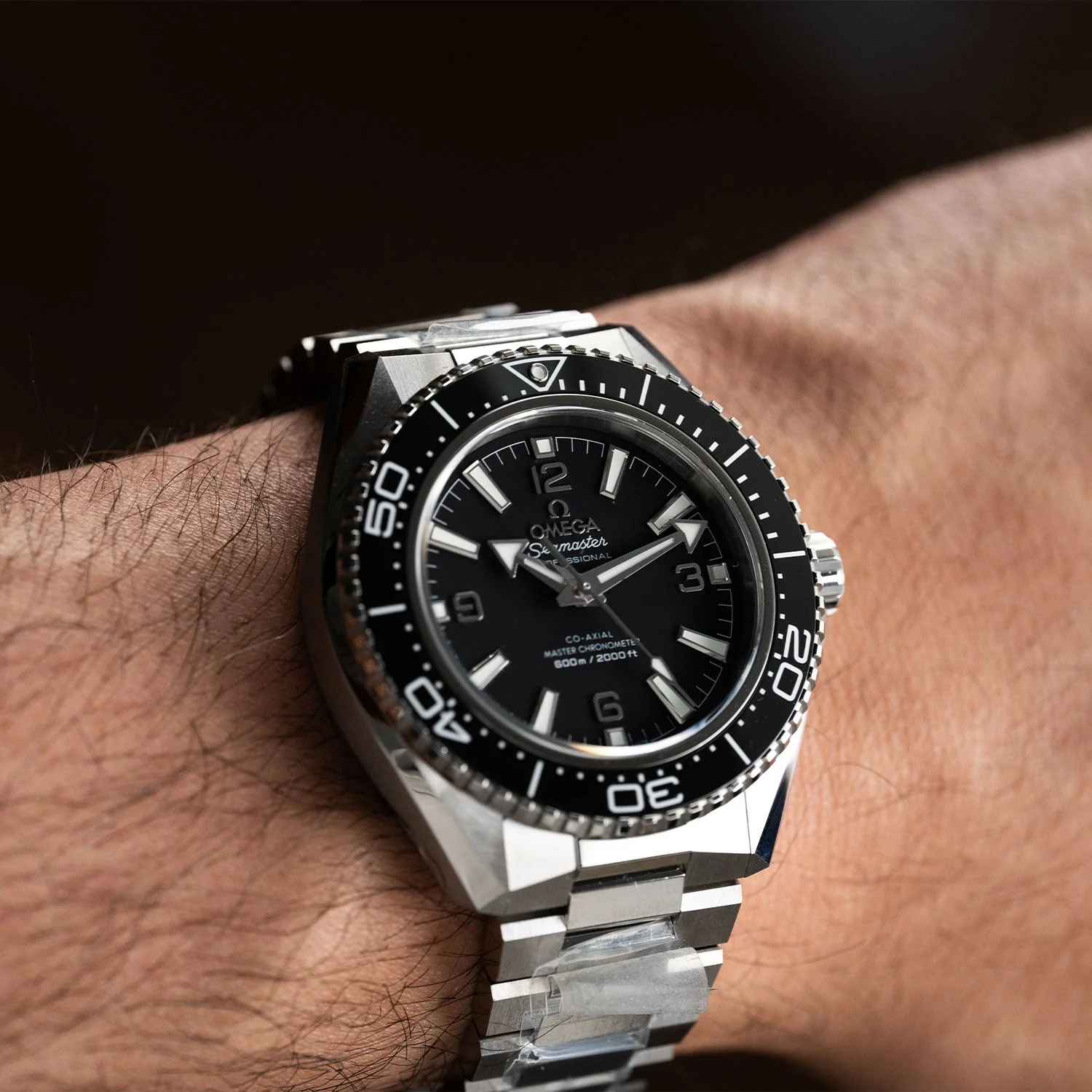Seamaster Planet Ocean 600M Black Dial Unworn 2026 - 217.30.42.21.01.001 - Image 6