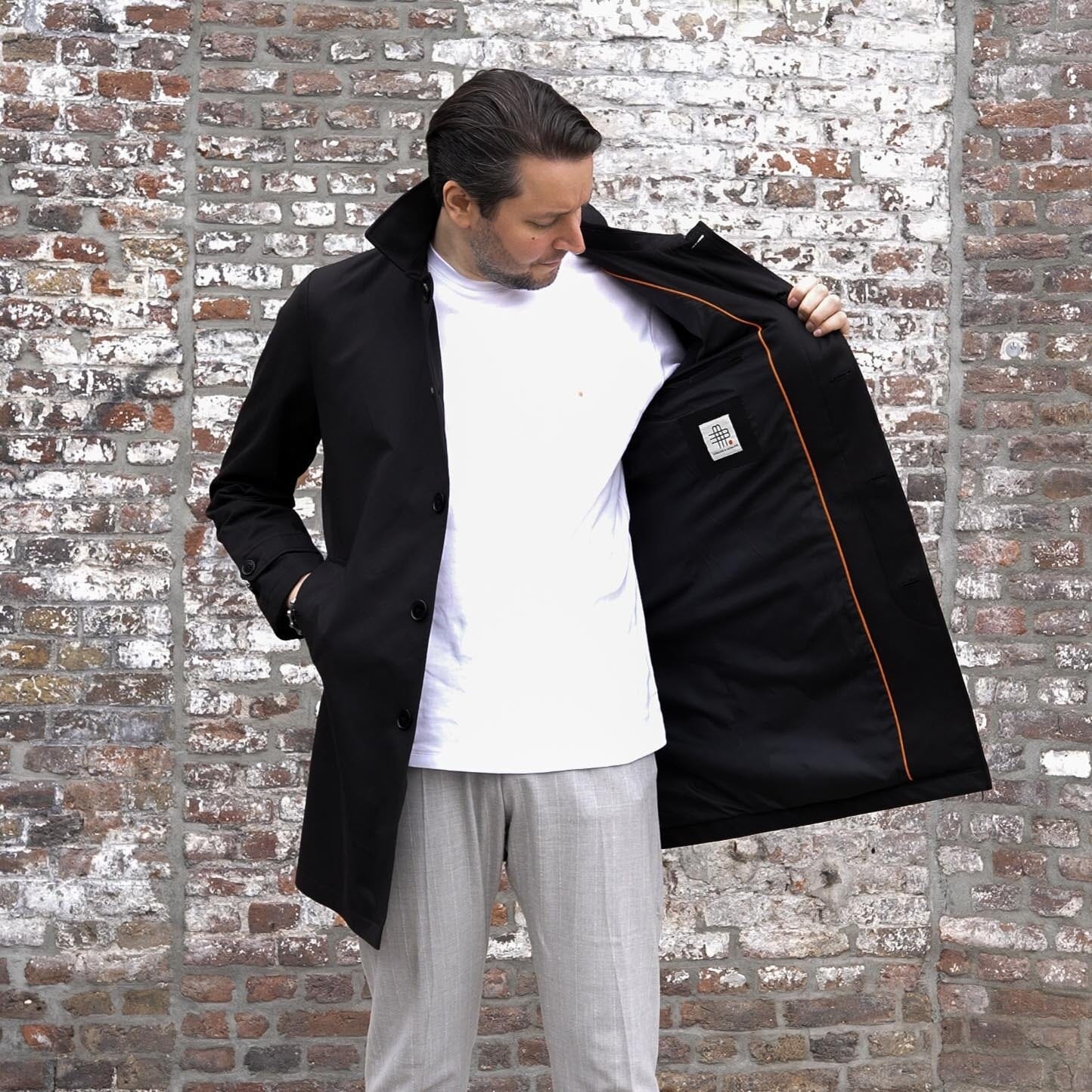 The BOND TRENCH COAT - Image 6